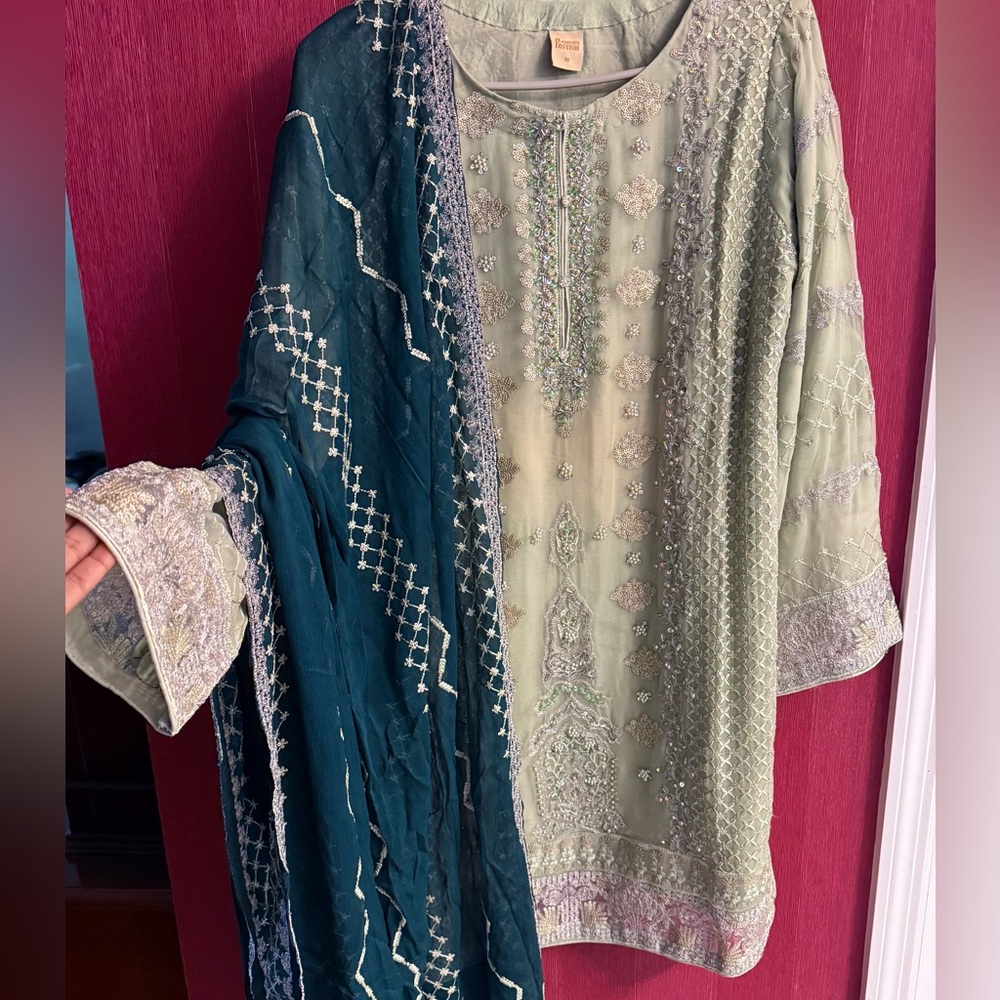 Mint green salwar kameez/Gharara size M